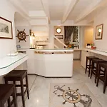 Ausonia 4* نابولي