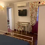 بيت ضيافة Ausonia 4*