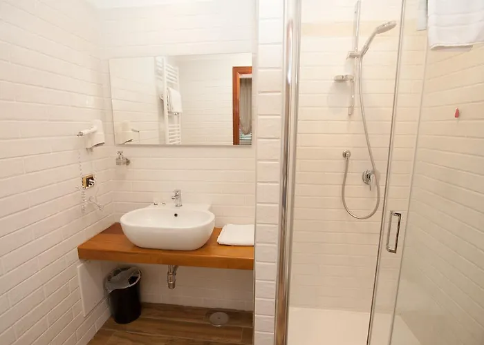 Ausonia Konukevi Napoli